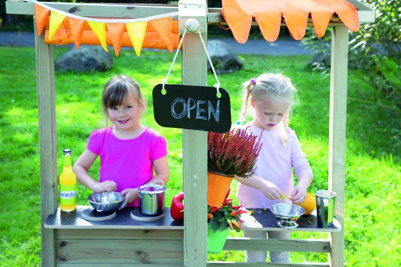 Rollenspiel Kiosk 4 in 1: Variante Imbissbude. Holzspielhaus für den Garten. KiTa-Spielewelt