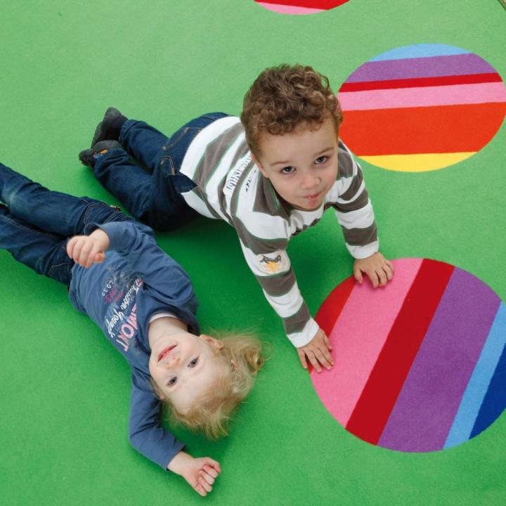 Spielteppich Circelino, rund, Ø 180 cm, für 6 Kinder