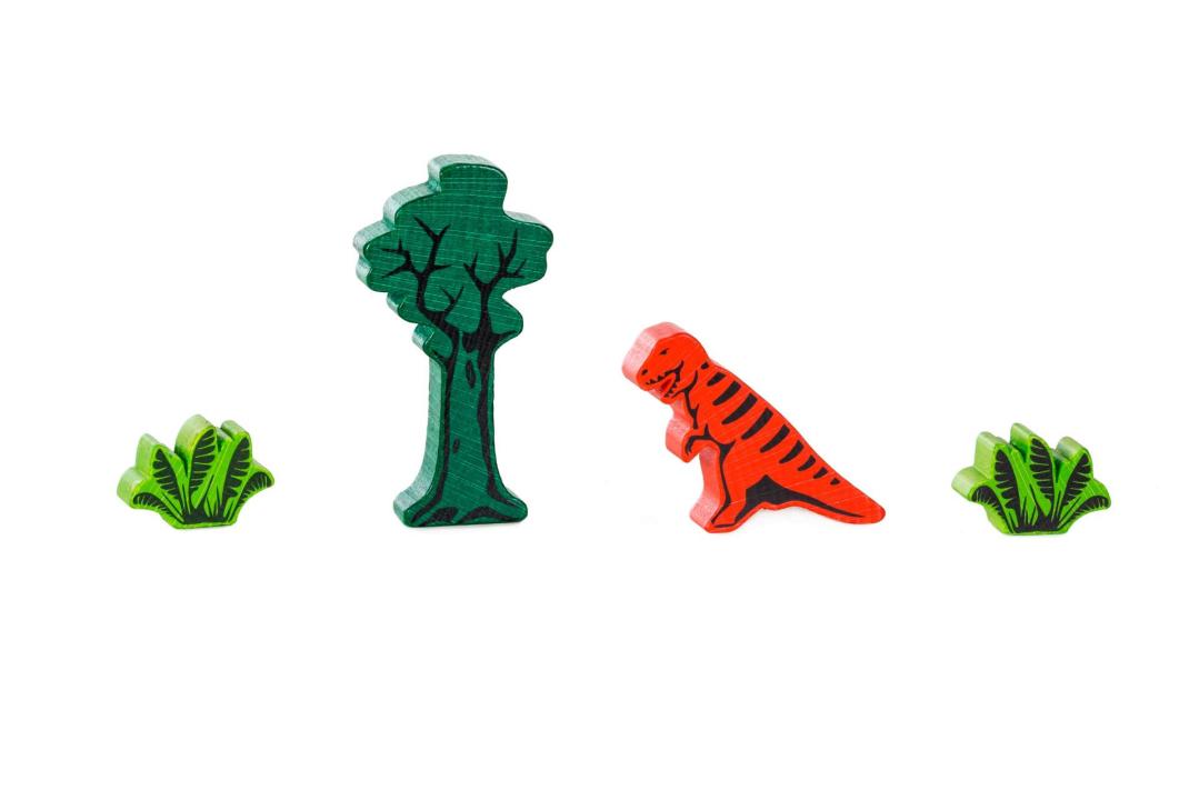 Kleine Dinosaurier - Bande: Holzfiguren Dinosaurier, Pflanzen, Baum. KiTa-Spielewelt