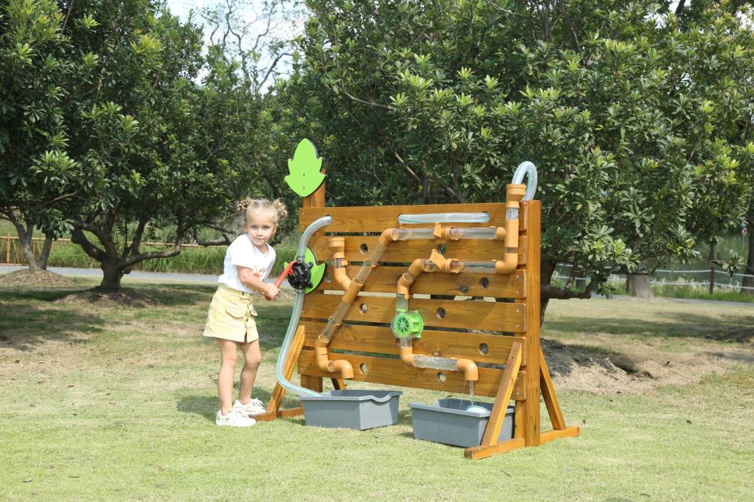 Wasserwerkstatt - Outdoor Wasserwand