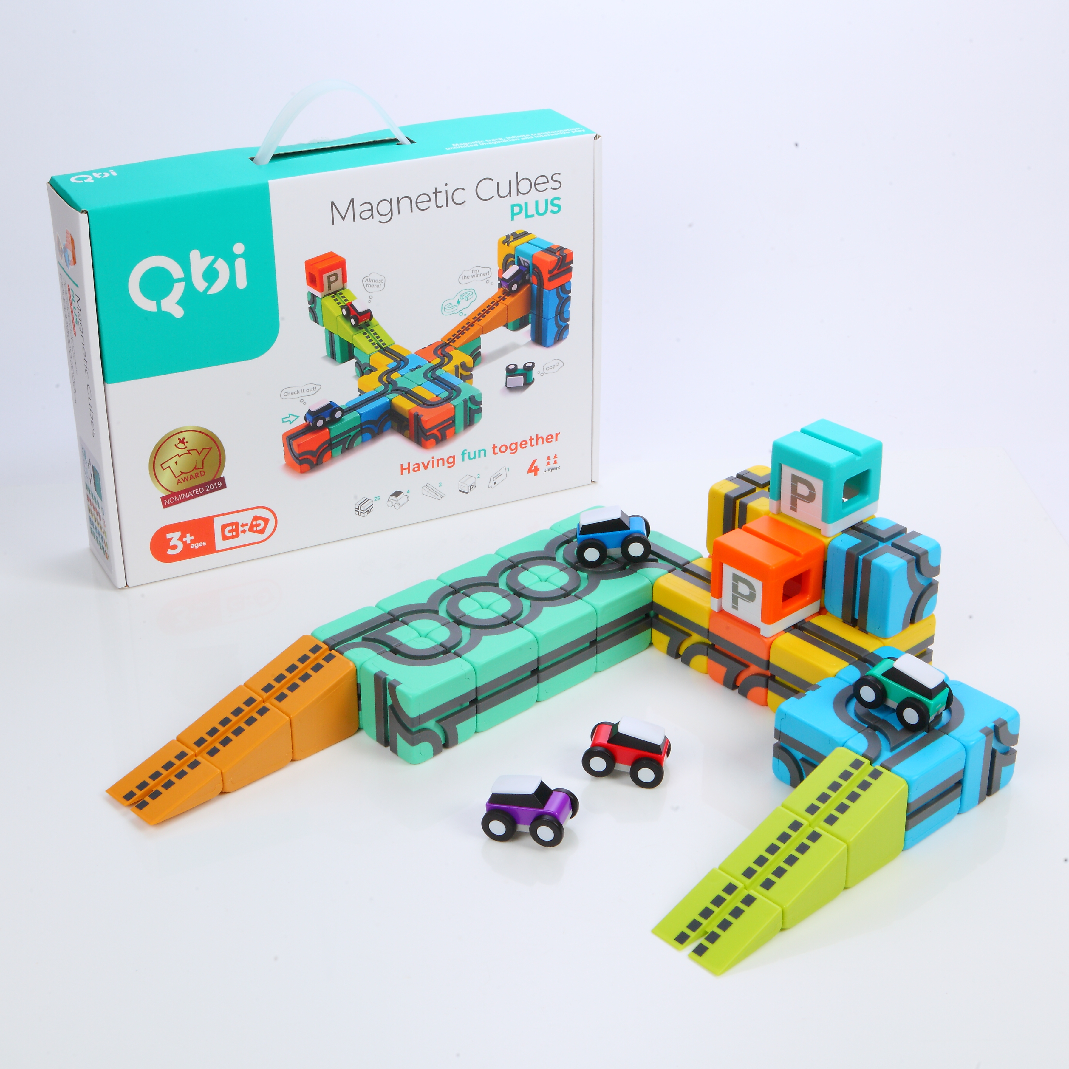 Qbitoy Magnetic Cubes Plus: magnetische Bausteine mit Spielzeugautos mit Rückzugsmotor. KiTa-Spielewelt
