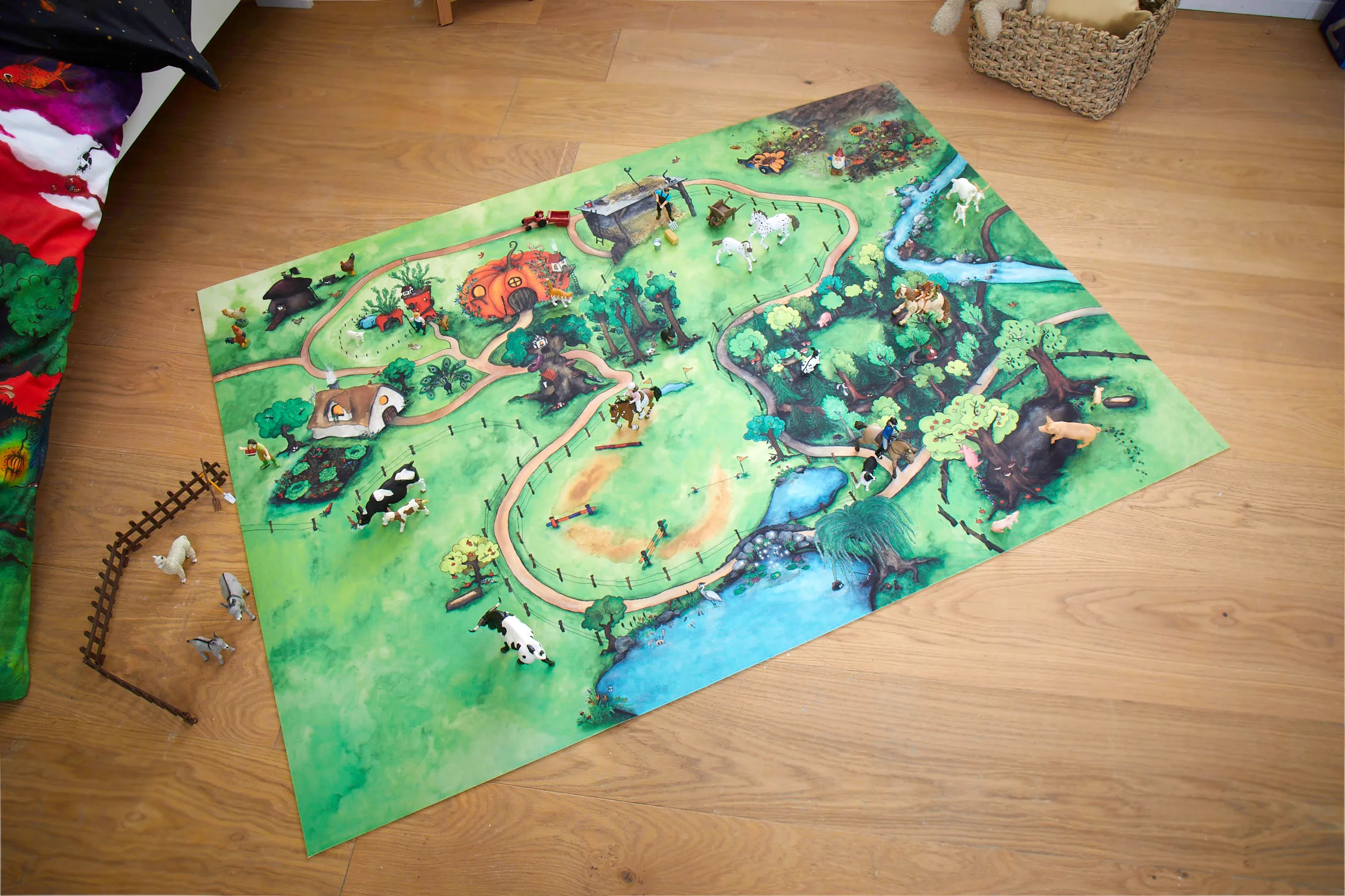 Spielteppich Bauernhof - farbenfrohe und naturnahe Landschaften zum Spielen. KiTa-Spielewelt