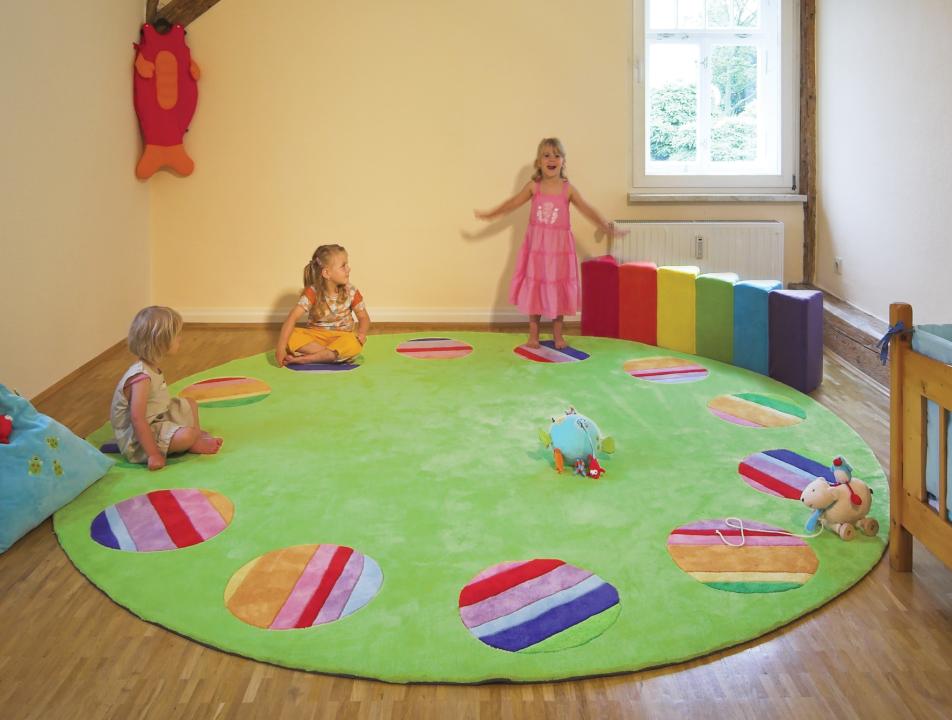 Spielteppich Circelino, rund, Ø 300 cm, für 12 Kinder