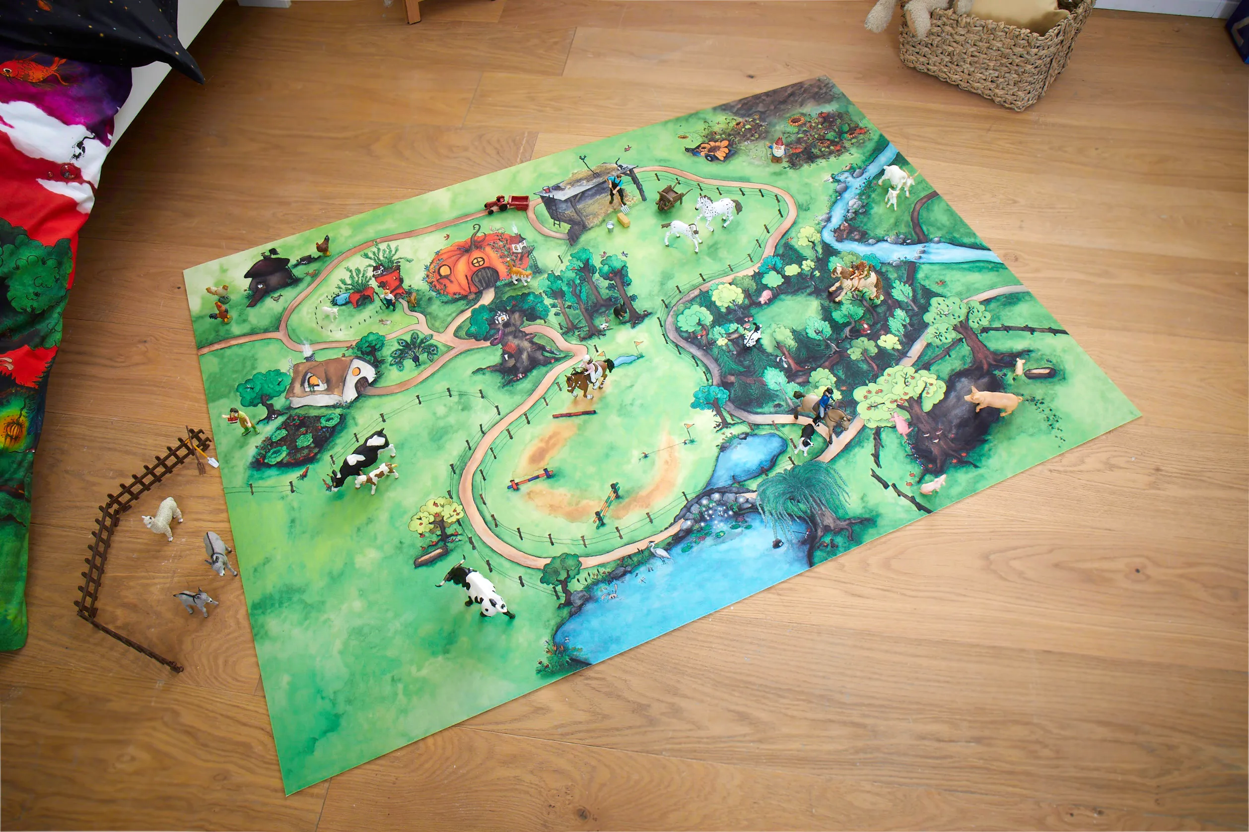 Spielteppich Bauernhof mit tollen Motiven aus der Natur. KiTa-Spielewelt