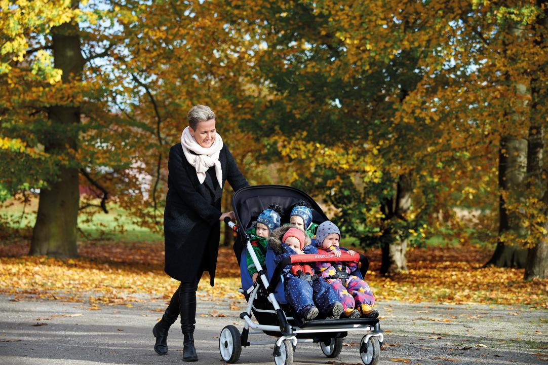 Zusammenklappbarer Buggy für 4 Kinder